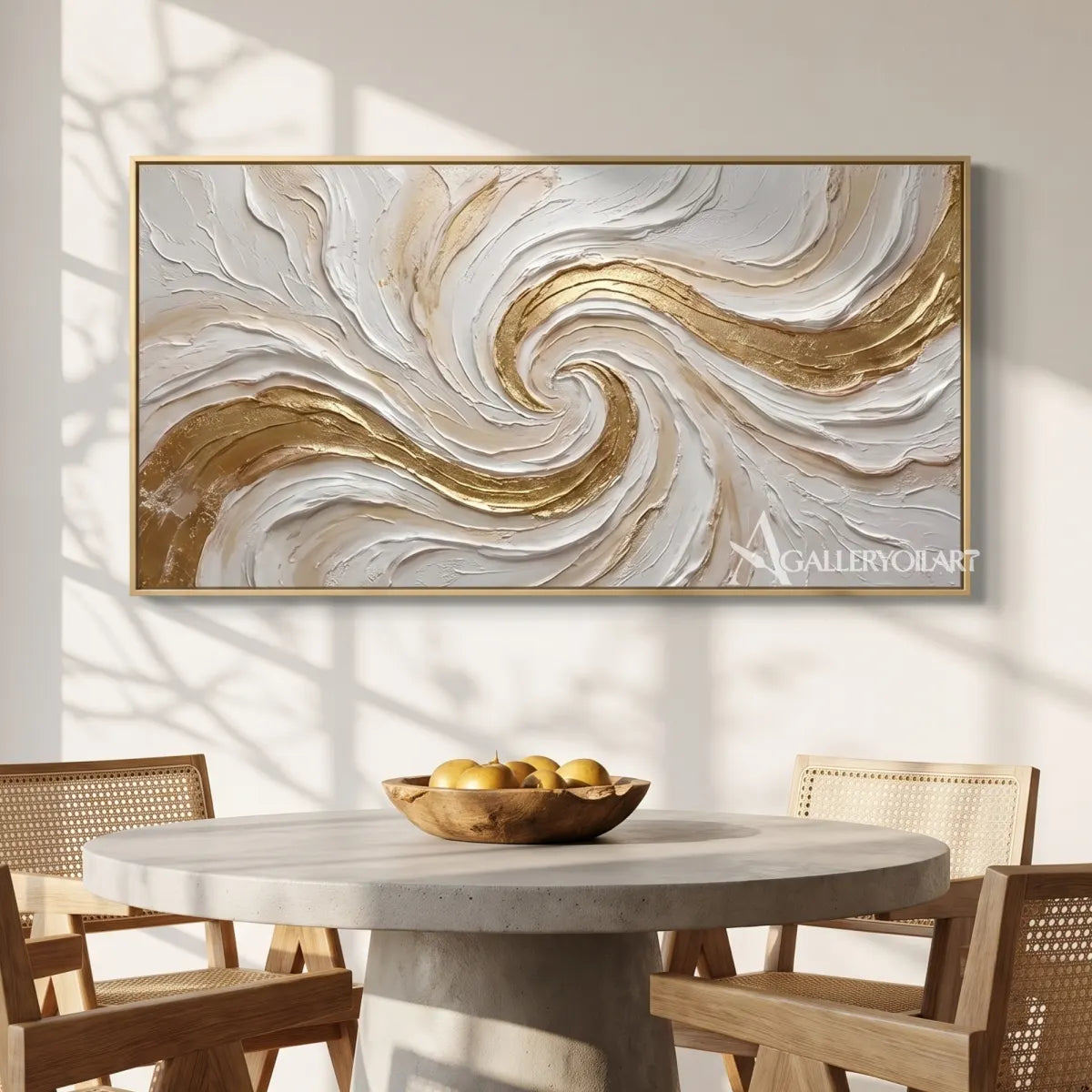 Textured 3D gilded spiral current in white and gold relief in a dining room
